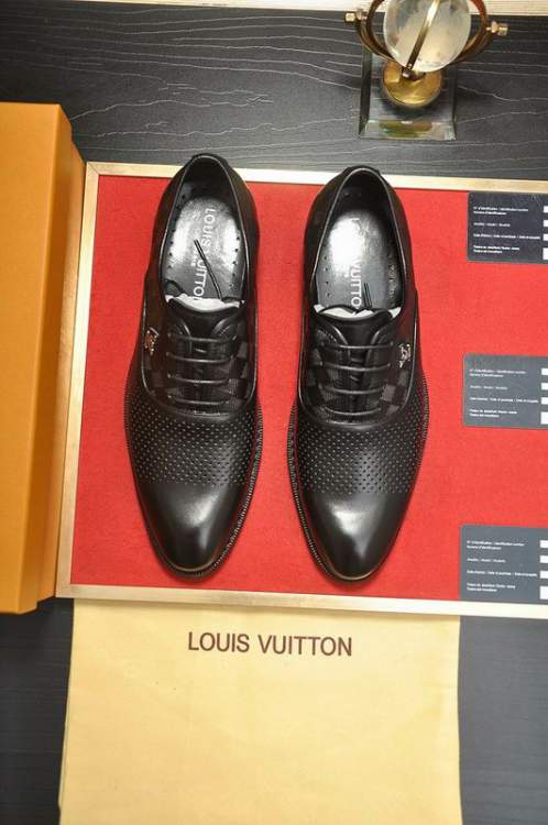Picture of Louis Vuitton Shoes _SKULVsz38-45hnh071614615